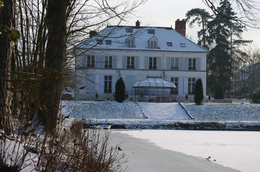 Chateau De Pommeuse ภายนอก รูปภาพ