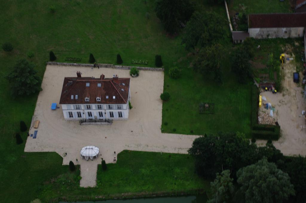 Chateau De Pommeuse ภายนอก รูปภาพ