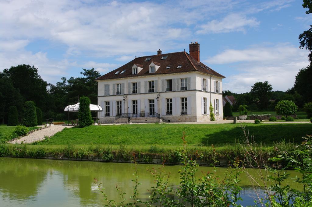 Chateau De Pommeuse ภายนอก รูปภาพ